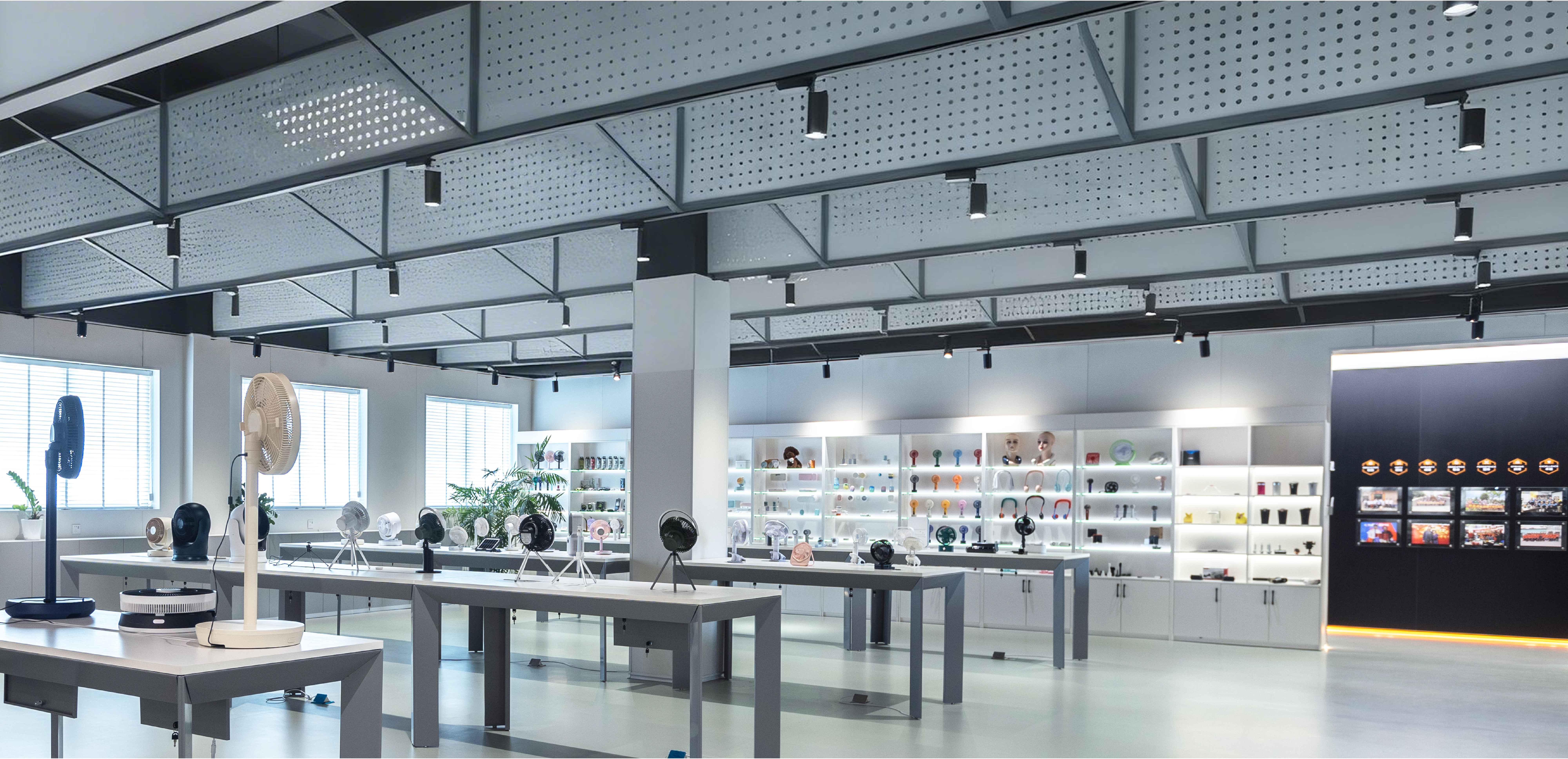 SIMTIFUL factory showroom exhibition hall